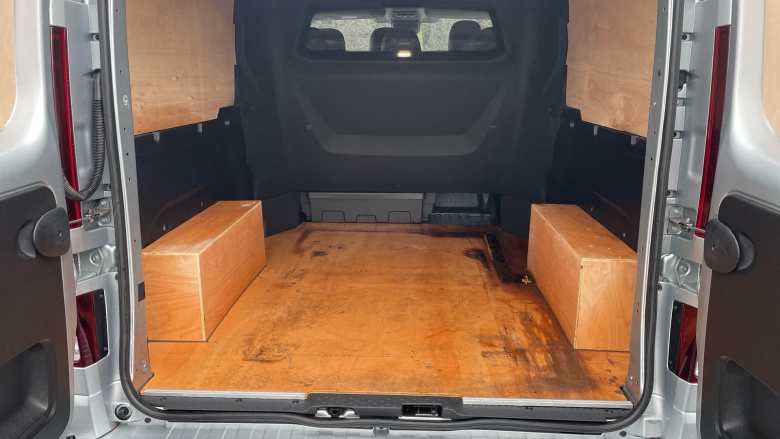 Renault Trafic Lwb Diesel LL30 Blue dCi 170 Extra Sport[Safety] Crew Van EDC